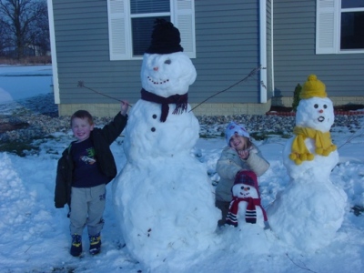 snow-family.jpg